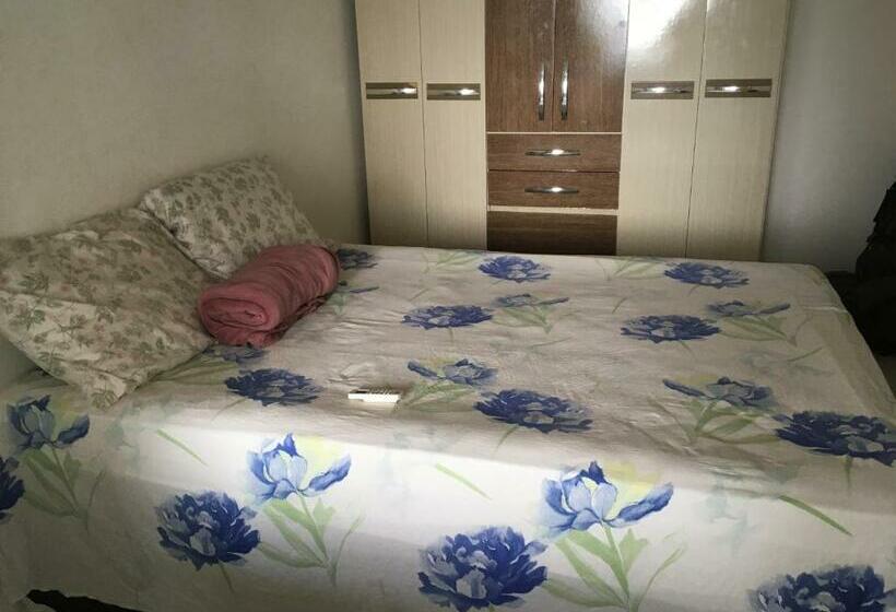 Manga Rosa Hostel Santarém