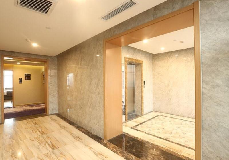 Отель Greentree Eastern Jinzhong Pingyao Ancient City Visitor Center