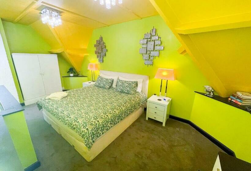 فندق Phoenix Apartments