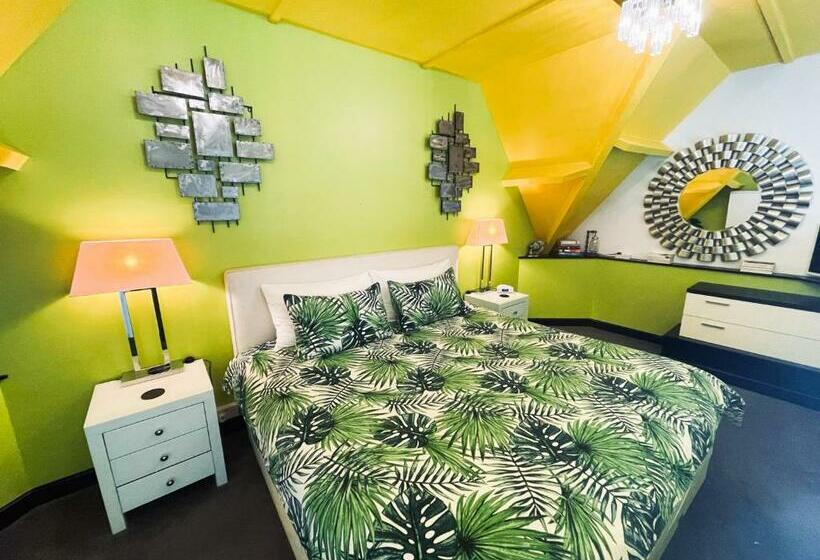 فندق Phoenix Apartments