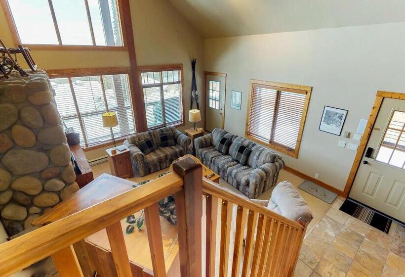 בית מלון כפרי South Face B