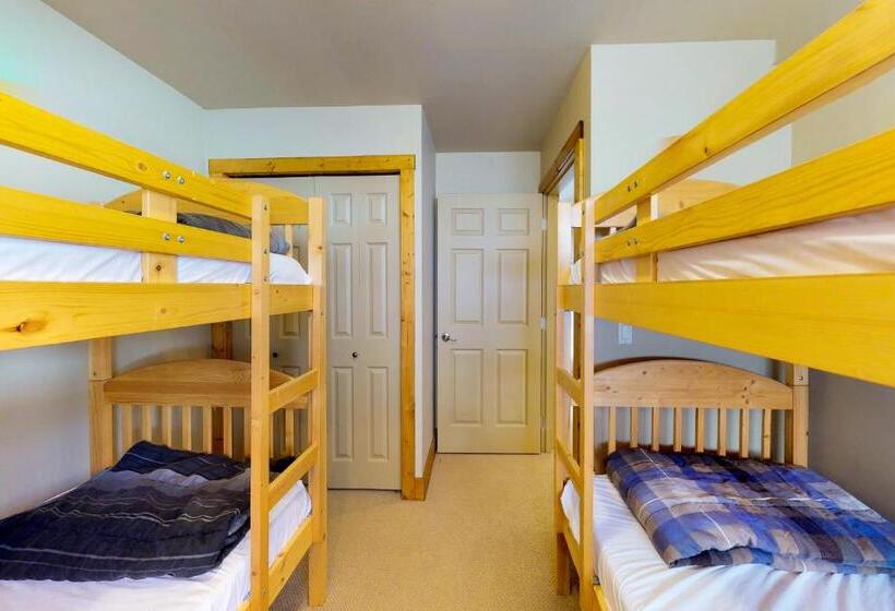 בית מלון כפרי South Face B