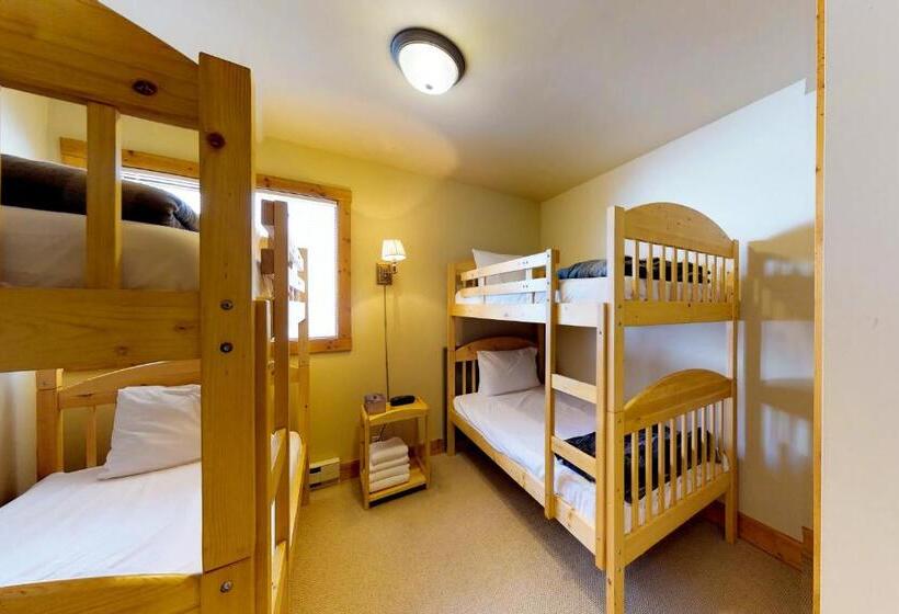 בית מלון כפרי South Face B