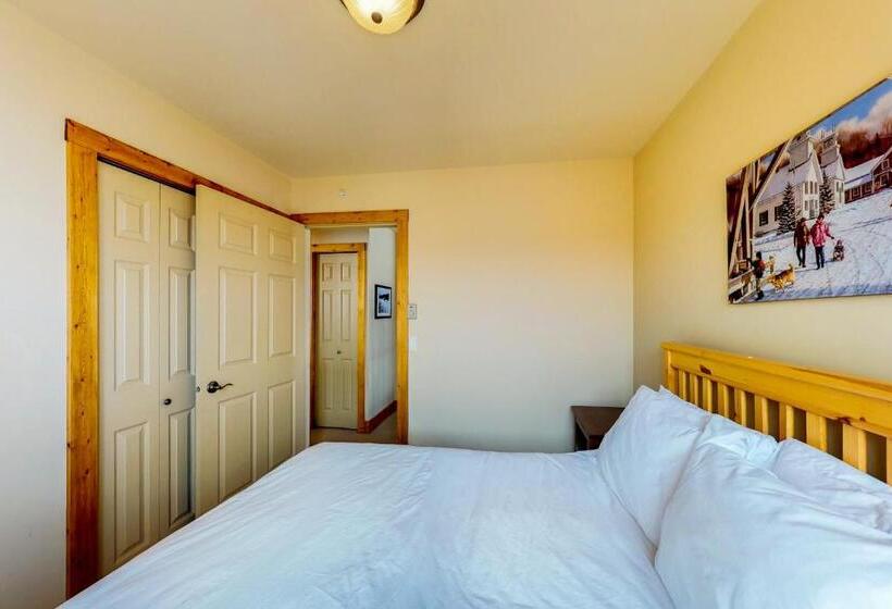 בית מלון כפרי South Face B