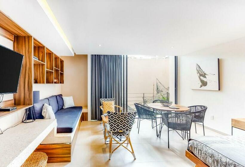 ホテル Sunset 203 At Riva