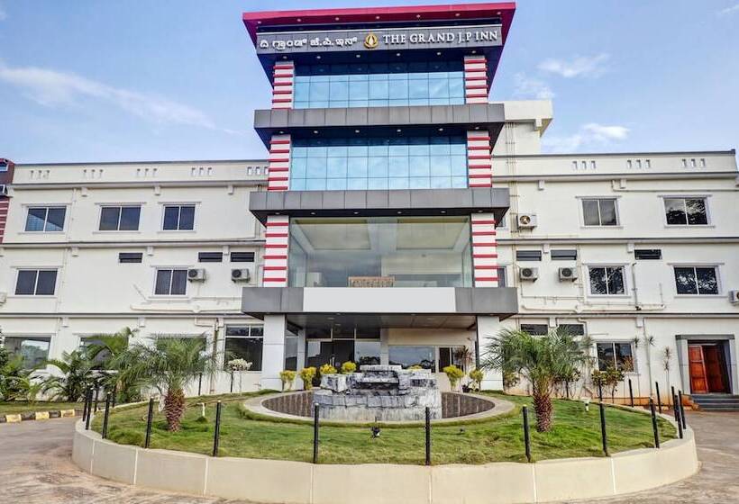 Отель Grand Jp Inn Near 2 Km From Gundlupet Bus Stand