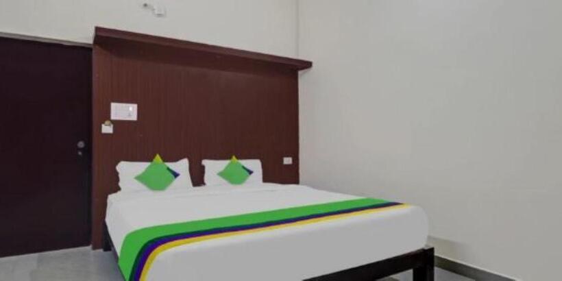 Отель Grand Jp Inn Near 2 Km From Gundlupet Bus Stand