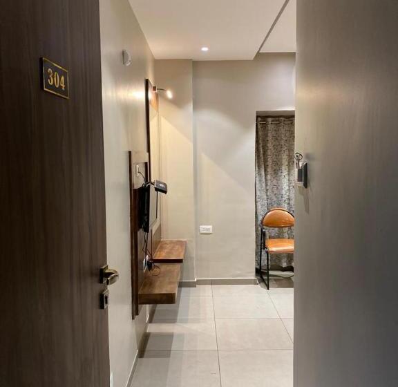 فندق Vrindavan Deluxe, Kolhapur