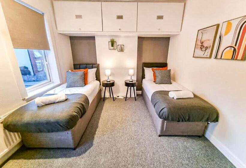 Ipswich Suffolk Contractor Holiday Short Stay