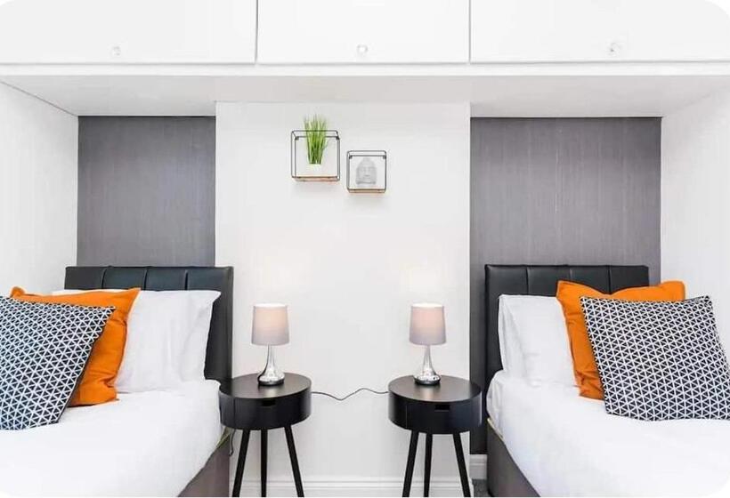 Ipswich Suffolk Contractor Holiday Short Stay