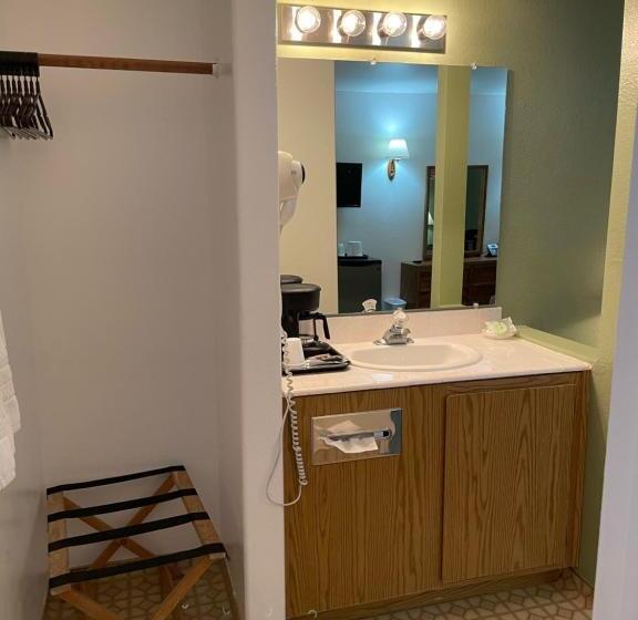 Murphey S Motel Llc