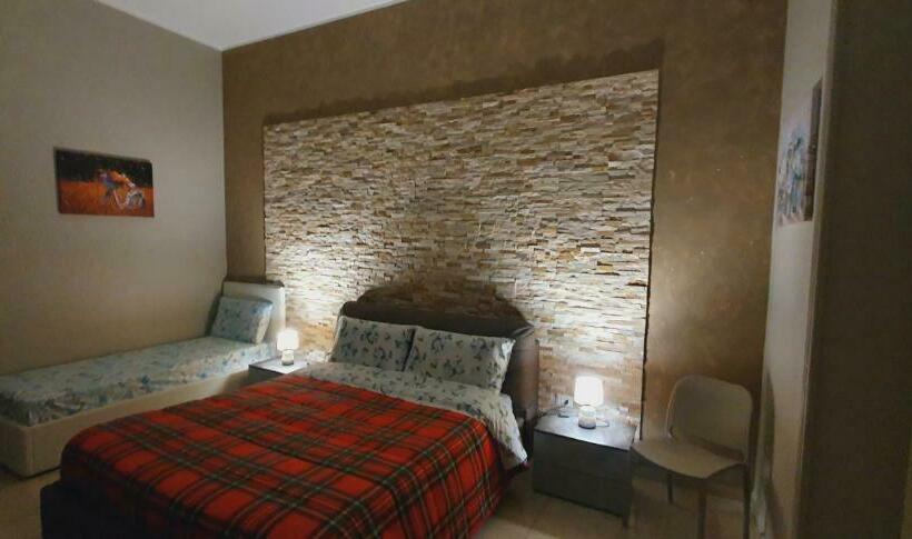 פנסיון A Casa Con Noi