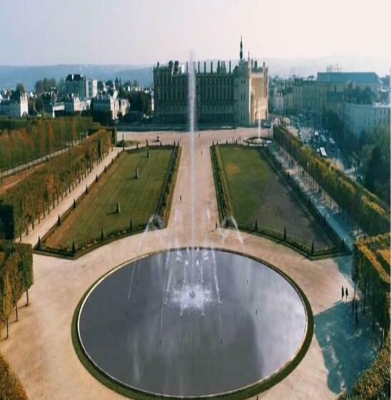 ペンション Chambre Via Natina