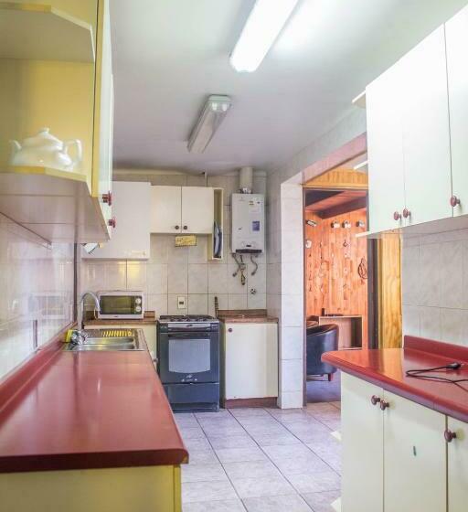 פנסיון Hostal Helios