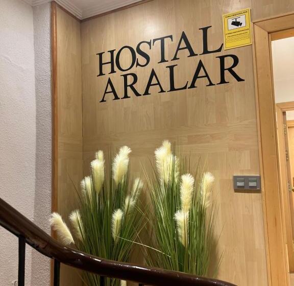 بنسيون Hostal Restaurante