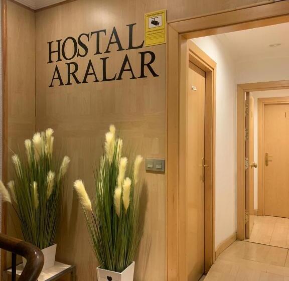 بنسيون Hostal Restaurante