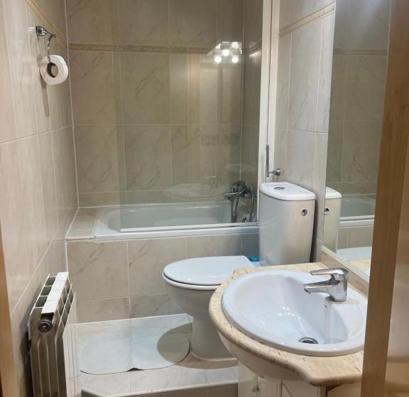 بنسيون Hostal Restaurante