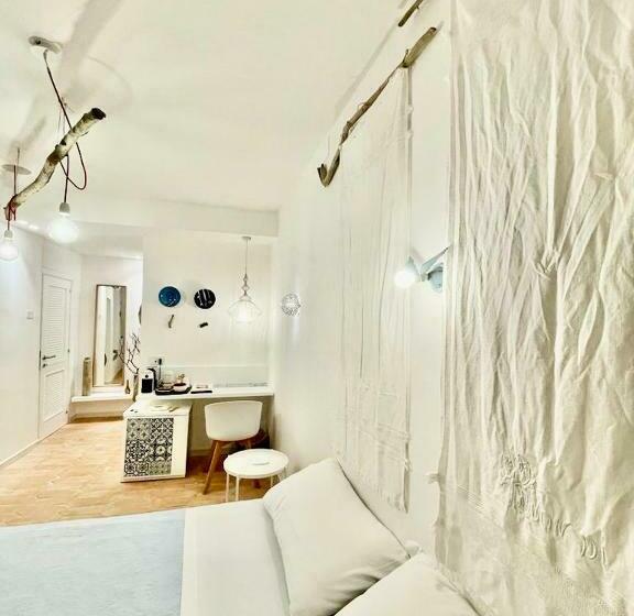 Пансион Il Ciclope   La Camera Sotto Il Faro