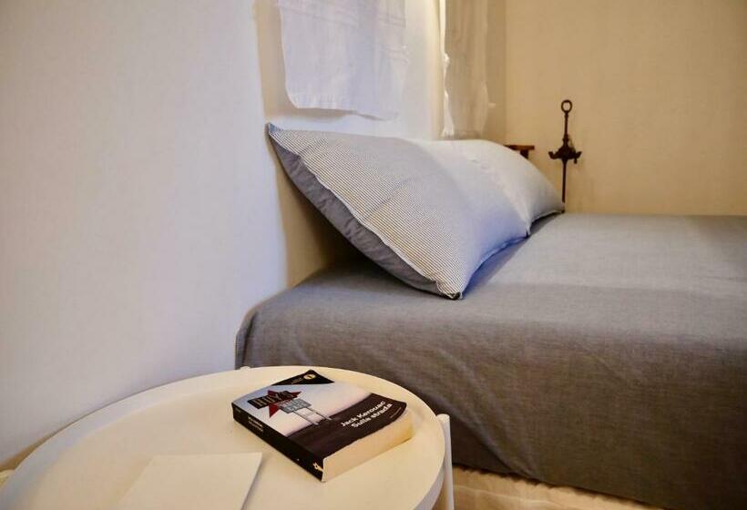 Пансион Il Ciclope   La Camera Sotto Il Faro