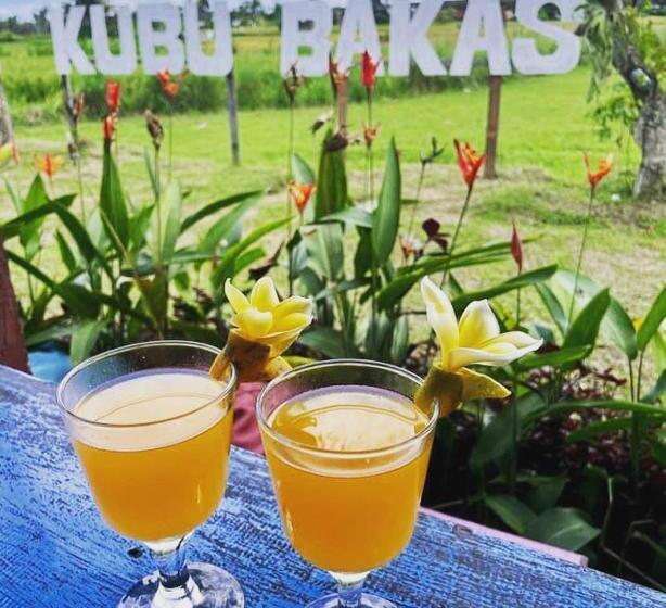 פנסיון Kubu Bakas Guest House