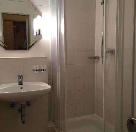 ペンション Landgasthof Ostermair