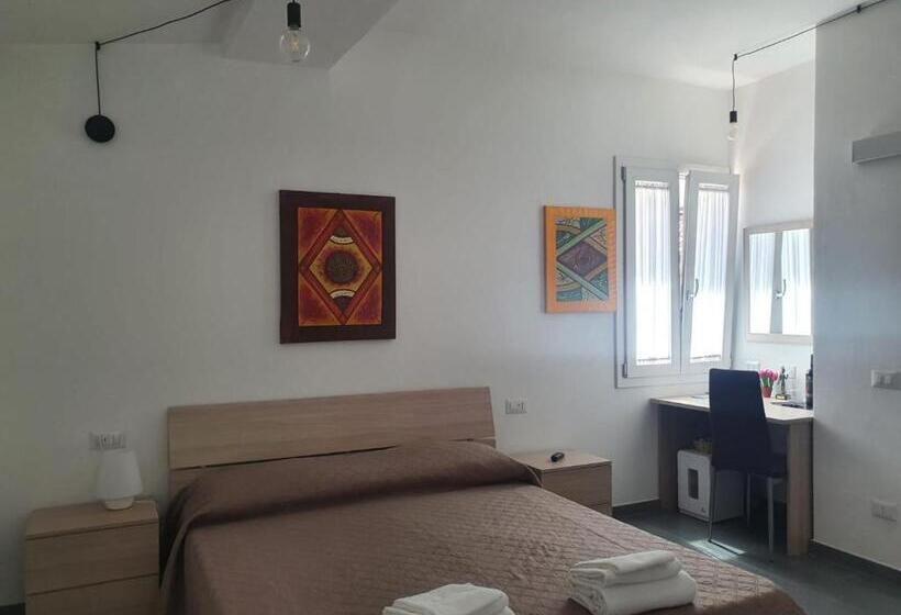 פנסיון Sardiniarooms Tortolì Old Town