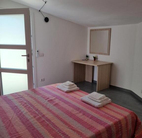 פנסיון Sardiniarooms Tortolì Old Town