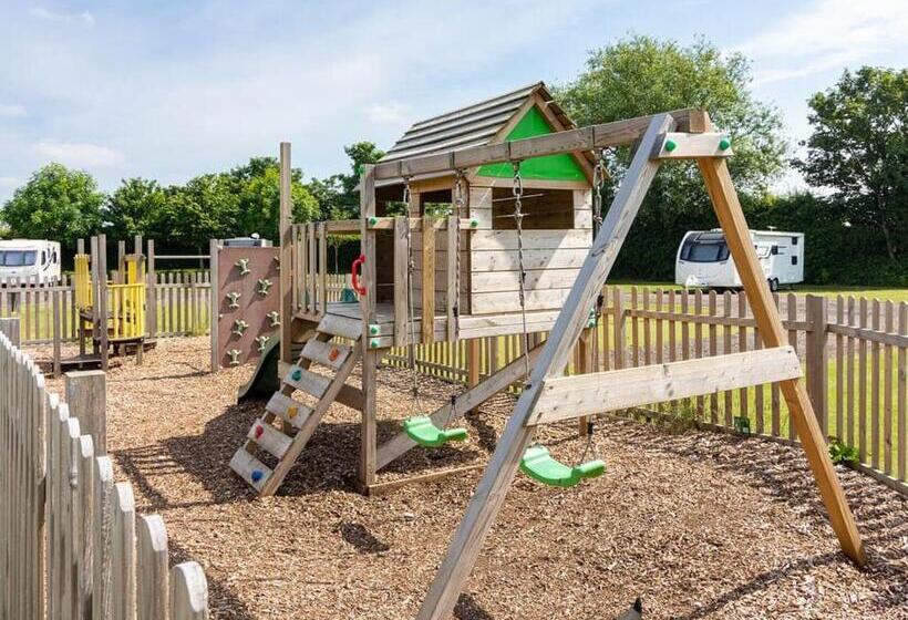 منتجع Cawood Country Park