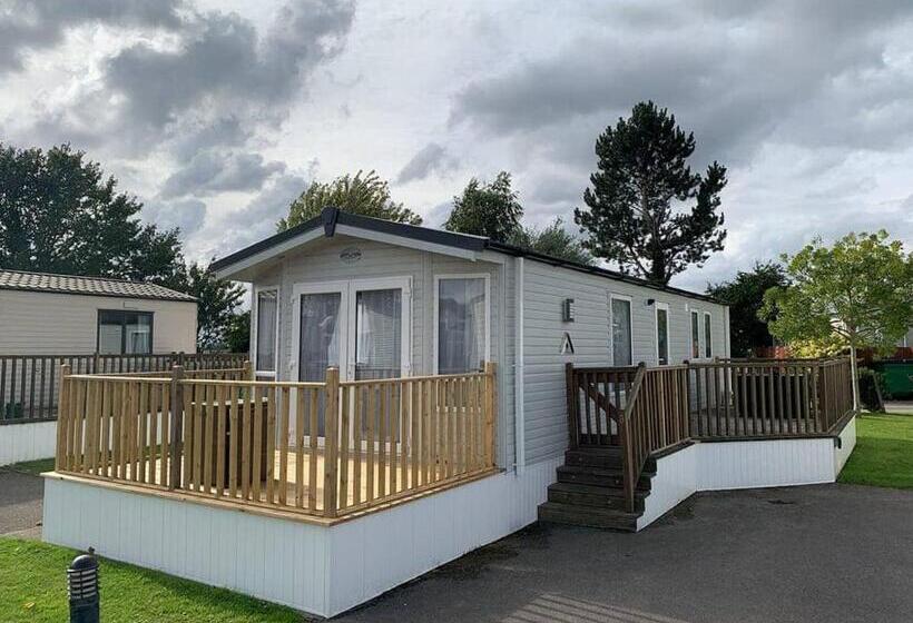 منتجع Cawood Country Park