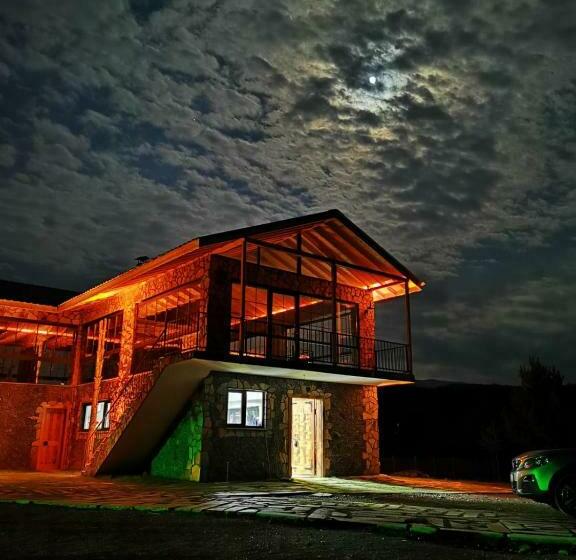 אתר נופש Fikri Atalay Konağı Bungalov Evleri