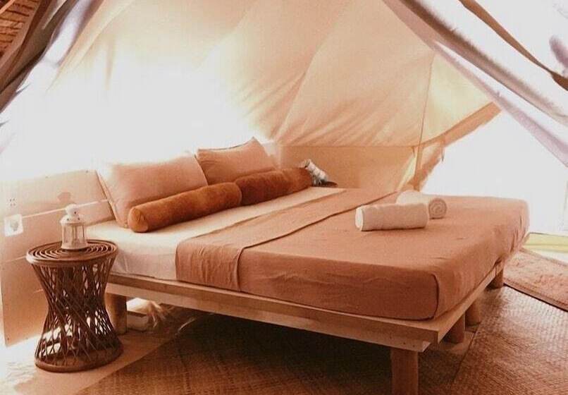 استراحتگاه Punta Punta Surf Retreat