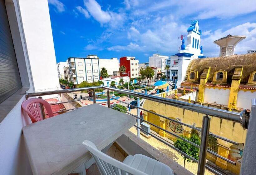 Spacieux Avec Vue Historique Unique