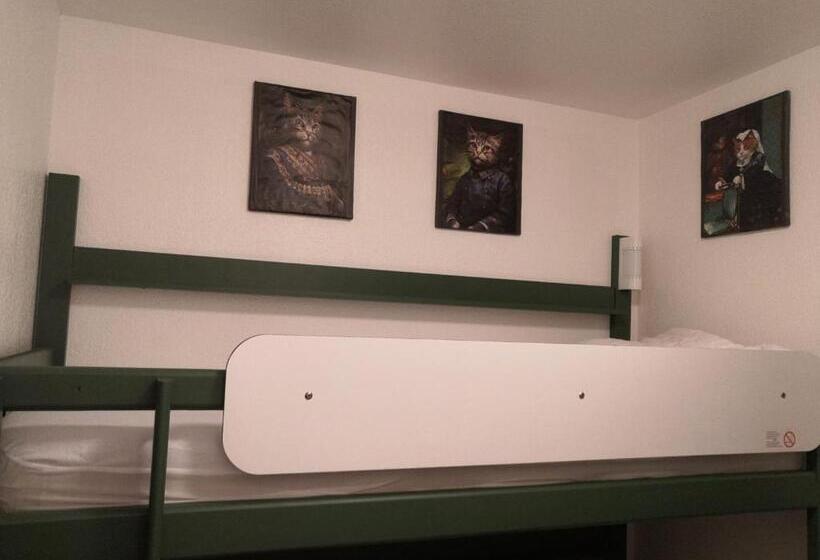 Ty Avel Studios 110 Et 111