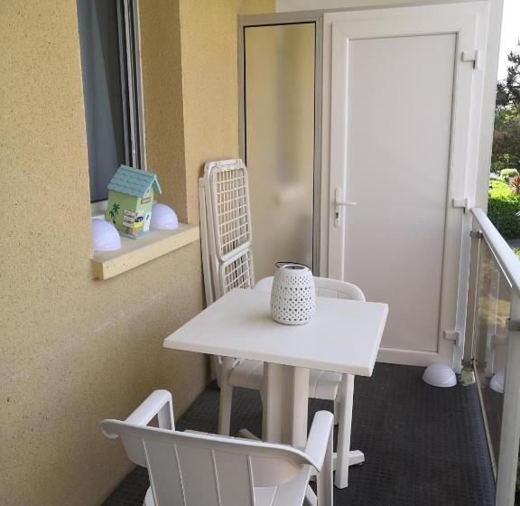 Ty Avel Studios 110 Et 111