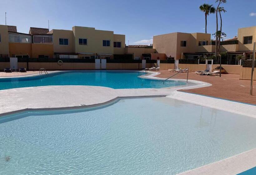 2 Bedroom Pool Apartment Close To Beach Rocky Point Corralejo