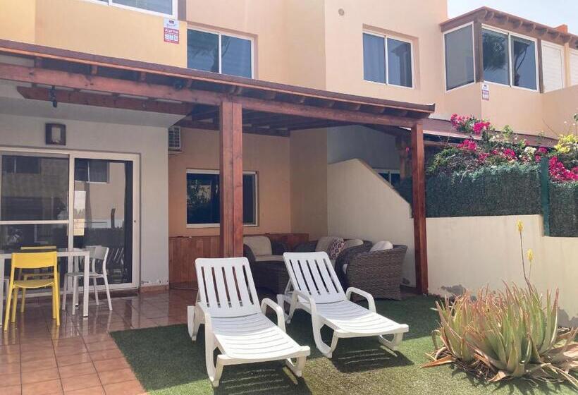 2 Bedroom Pool Apartment Close To Beach Rocky Point Corralejo