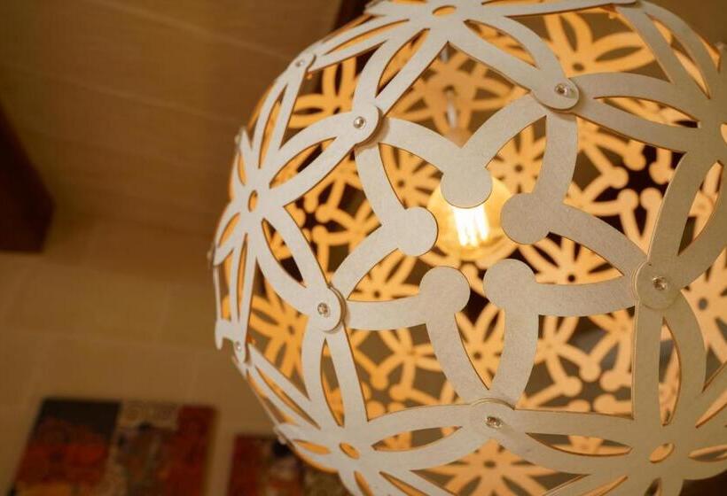 Ajuga Luxury Boutique B&b