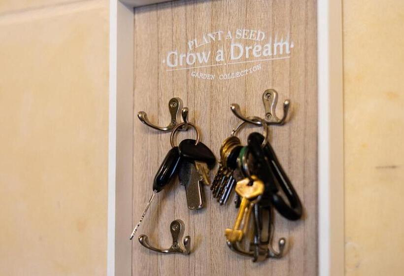 Ajuga Luxury Boutique B&b