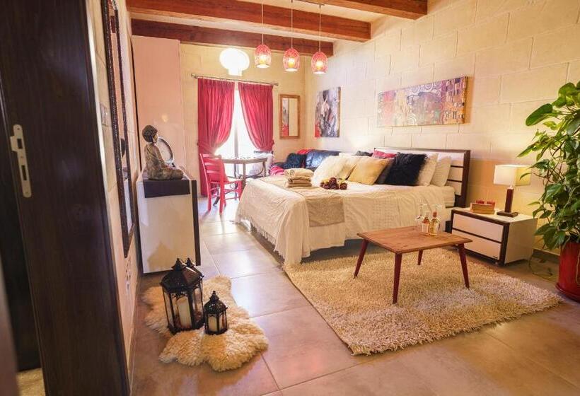 Ajuga Luxury Boutique B&b