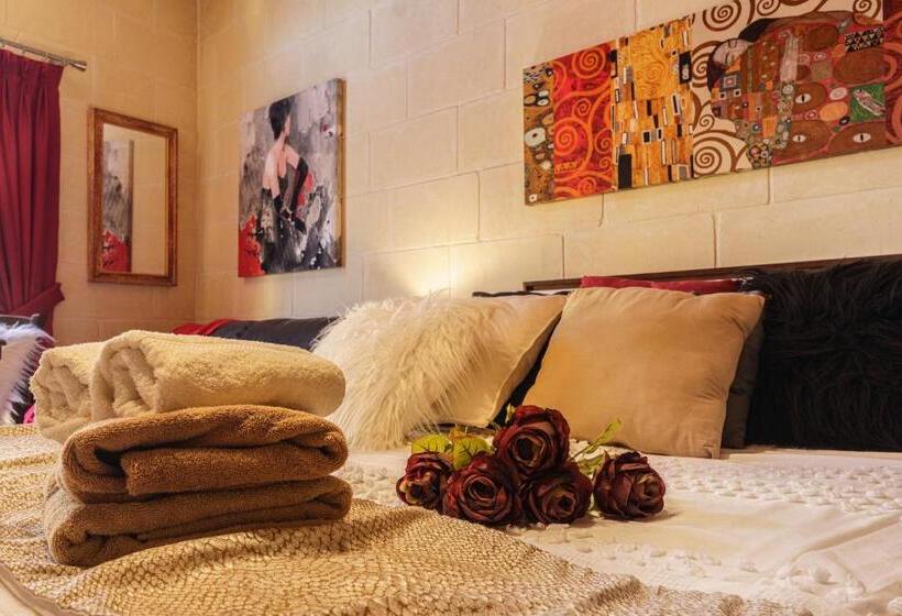 Ajuga Luxury Boutique B&b