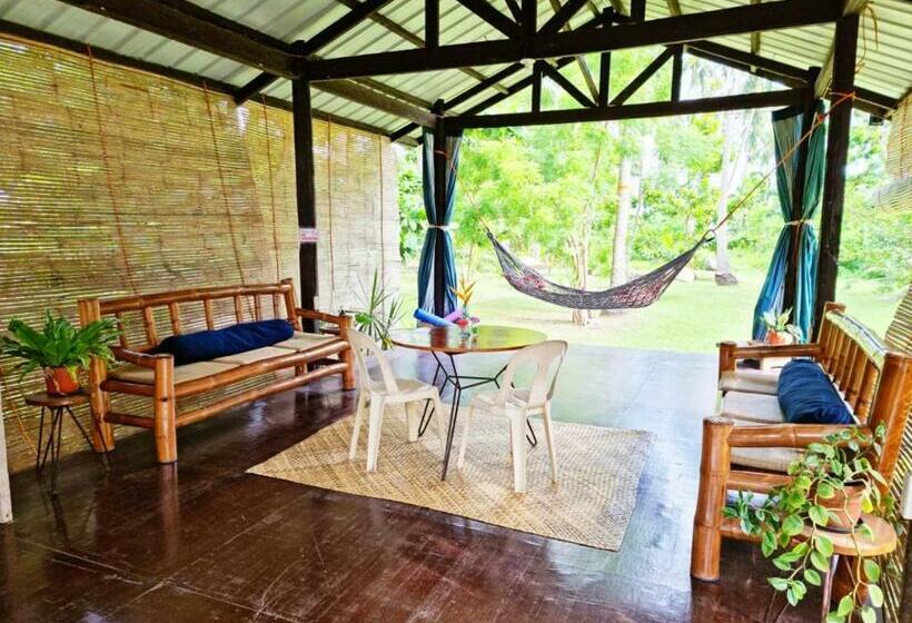 فندق صغير Bahandi Beach Lodge