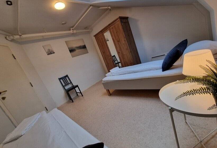 فندق صغير Fabryka