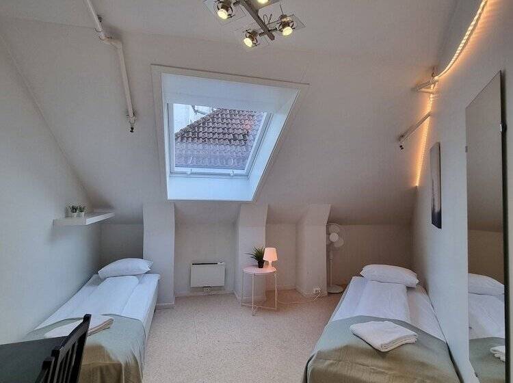 فندق صغير Fabryka