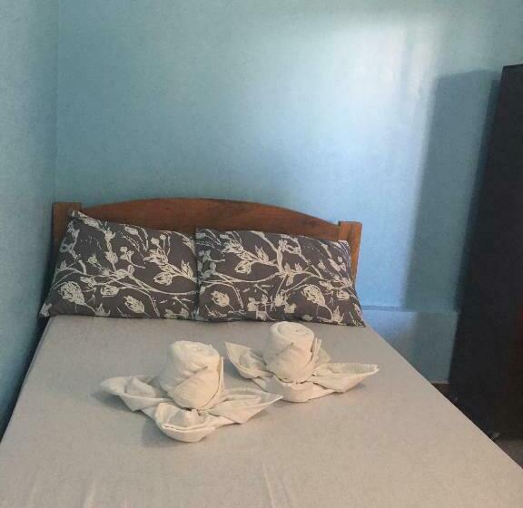 هاستل Panglao Rainbow Inn