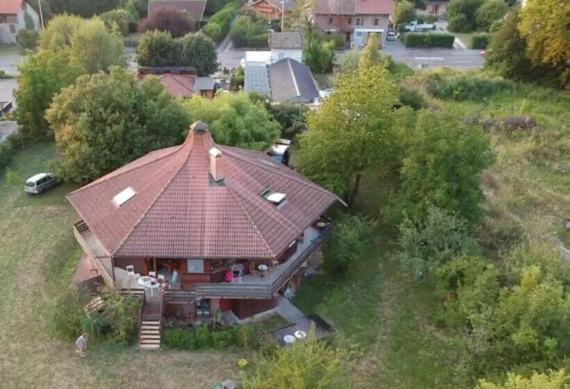 Le Nid Du Chat Noir Maison Alvéole Bed And Books