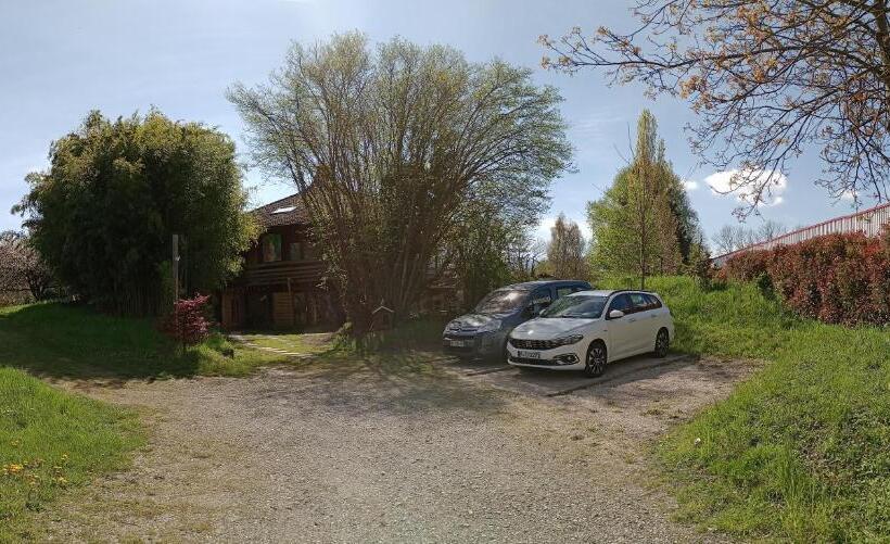 Le Nid Du Chat Noir Maison Alvéole Bed And Books