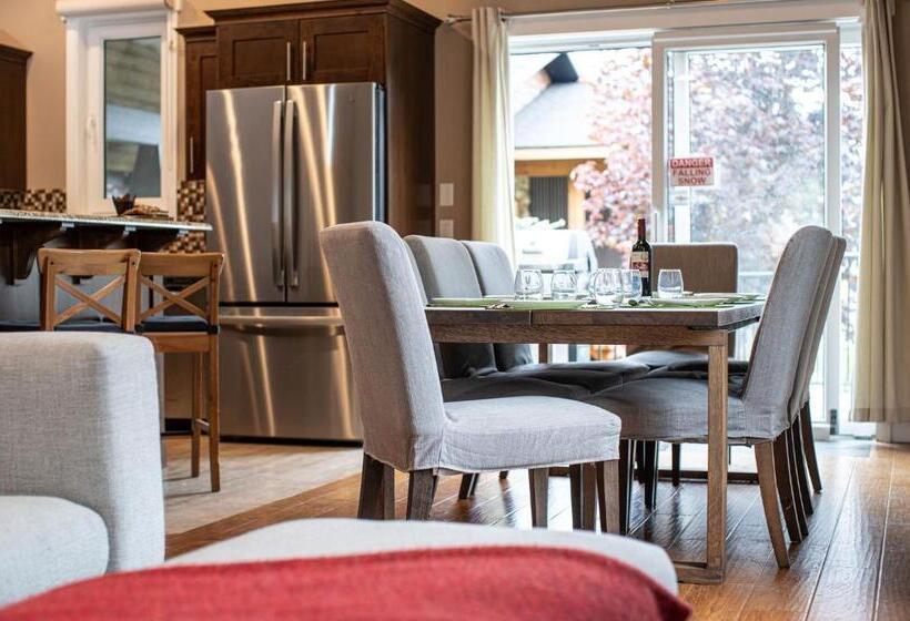 Aspen Lodge By Revelstoke Vacations