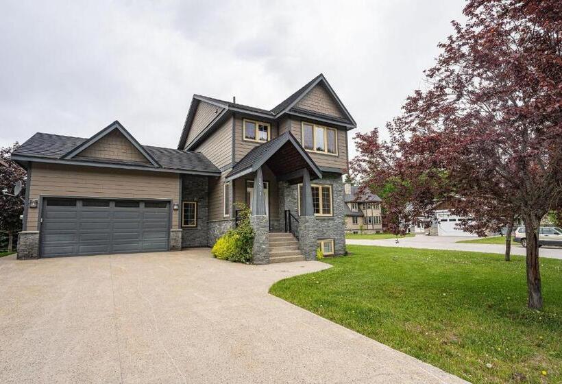 Aspen Lodge By Revelstoke Vacations