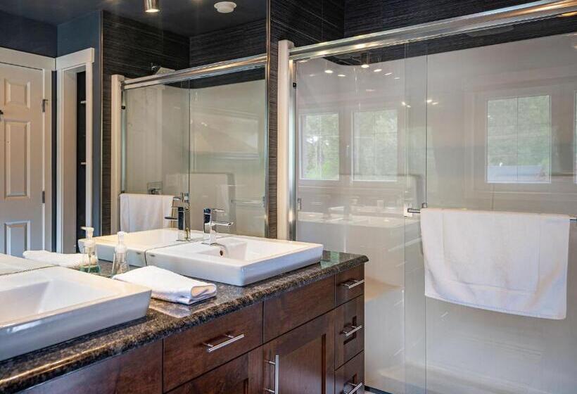 Aspen Lodge By Revelstoke Vacations