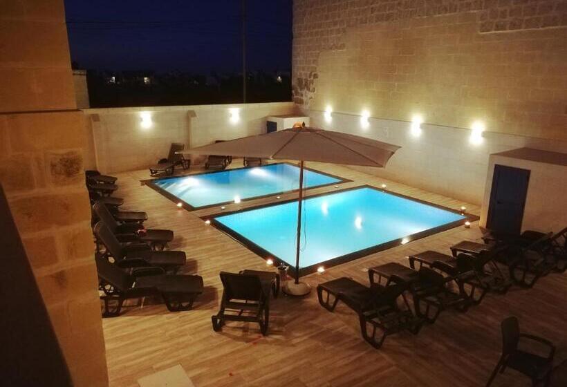 تختخواب و صبحانه Fiftyfour West Boutique Living